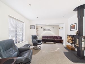 Lounge- click for photo gallery